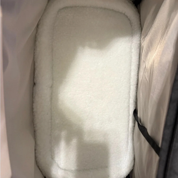 Pet carrier- new with tags - Picture 6 of 10